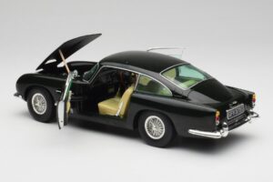 Aston Martin DB5 California Šalavijų Žalia Chrono 1:18 H1001 Metalas - nuotrauka 5 iš 8
