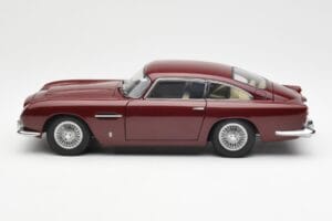 Aston Martin DB5 Dubonnet Raudonas AUTOart 1:18 70213 Metalas - nuotrauka 4 iš 8