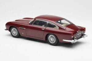 Aston Martin DB5 Dubonnet Raudonas AUTOart 1:18 70213 Metalas - nuotrauka 7 iš 8