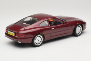 Aston Martin DB7 Raudonas Guiloy 1:18 67550 Metalas - nuotrauka 3 iš 8