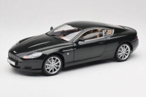 Aston Martin DB9 Juodas Solido 1:18 15025600 Metalas