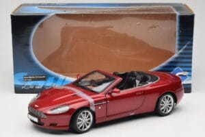 Aston Martin DB9 Volante Raudonas Solido 1:18 8163 Metalas - nuotrauka 8 iš 8
