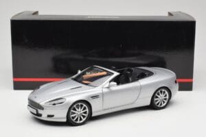 Aston Martin DB9 Volante Sidabrinis Minichamps 1:18 150137334 Metalas - nuotrauka 8 iš 8