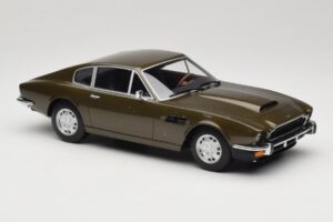 Aston Martin DBS Olive Žalias CMR 1:18 CMR003 Metalas - nuotrauka 4 iš 6