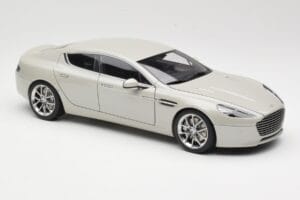Aston Martin Rapide S Silver Fox AUTOart 1:18 70258 Metalas - nuotrauka 6 iš 8