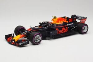 Aston Martin Red Bull Racing RB14 Tag Heuer #33 M. Verstappen Mexican GP 2018 Minichamps 1:18 110181933 Metalas