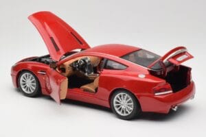 Aston Martin V12 Vanquish Raudonas Bburago 1:18 34063 Metalas - nuotrauka 5 iš 8