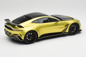 Aston Martin V12 Vantage Final Edition Cosmopolitan Yellow TopSpeed 1:18 TS0453 Metalas - nuotrauka 2 iš 6