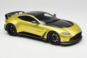 Aston Martin V12 Vantage Final Edition Cosmopolitan Yellow TopSpeed 1:18 TS0453 Metalas - nuotrauka 4 iš 6