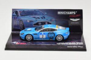 Aston Martin V12 Vantage #7 U. Bez / Porritt / R. Meaden / Mathai 24 Hours Nurburgring 2009 Minichamps 1:43 437091307 Metalas