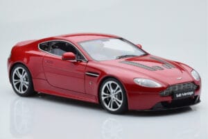 Aston Martin V12 Vantage Raudonas AUTOart 1:18 70208 Metalas - nuotrauka 6 iš 8