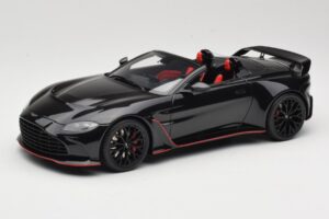 Aston Martin V12 Vantage Roadster Onyx Black GT Spirit 1:18 GT923 Derva