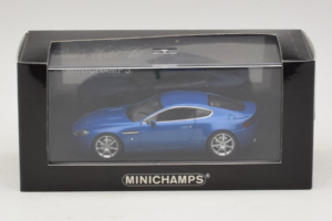 Aston Martin V8 Vantage Blue Metallic Minichamps 1:43 400137422 Metalas - nuotrauka 4 iš 4
