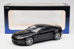 Aston Martin V8 Vantage Onyx Juodas AUTOart 1:18 70202 Metalas - nuotrauka 8 iš 8
