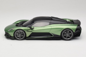 Aston Martin Valhalla Iridescent Emerald Green GT Spirit 1:18 GT558 Derva - nuotrauka 3 iš 6