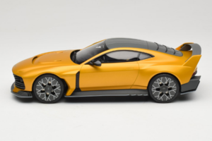 Aston Martin Valiant Auric Gold Metallic GT Spirit 1:18 GT546 Derva - nuotrauka 3 iš 6