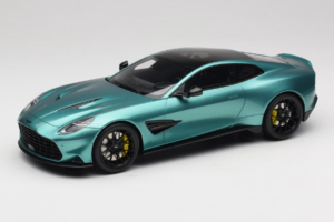 Aston Martin Vanquish Green Metallic GT Spirit 1:18 GT551 Derva