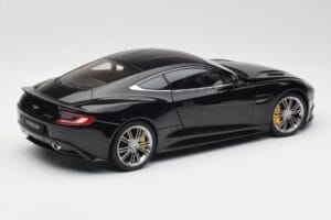Aston Martin Vanquish Onyx Juodas AUTOart 1:18 70247 Metalas - nuotrauka 3 iš 8