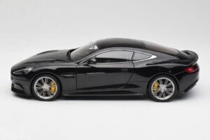 Aston Martin Vanquish Onyx Juodas AUTOart 1:18 70247 Metalas - nuotrauka 4 iš 8