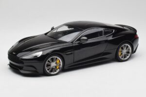 Aston Martin Vanquish Onyx Juodas AUTOart 1:18 70247 Metalas
