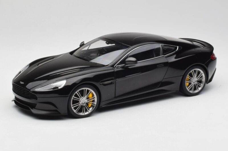 Aston Martin Vanquish Onyx Juodas AUTOart 1:18 70247 Metalas