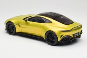 Aston Martin Vantage Cosmopolitan Yellow GT Spirit 1:18 GT514 Derva - nuotrauka 5 iš 6
