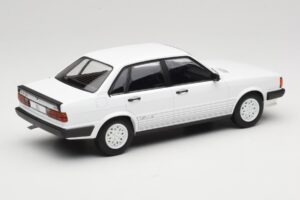 Audi 80 B2 GTE Baltas MCG 1:18 MCG18527 Metalas - nuotrauka 2 iš 6