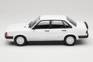 Audi 80 B2 GTE Baltas MCG 1:18 MCG18527 Metalas - nuotrauka 3 iš 6