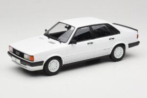 Audi 80 B2 GTE Baltas MCG 1:18 MCG18527 Metalas