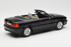 Audi 80 B3 Kabrioletas Juodas MCG 1:18 MCG18372 Metalas - nuotrauka 2 iš 6