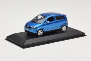 Audi A2 Light Blue Metallic Minichamps 1:43 AUDI007 Metalas - nuotrauka 2 iš 4