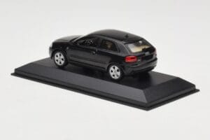 Audi A3 8P Black Metallic Minichamps 1:43 12000 Metalas - nuotrauka 3 iš 4