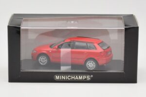 Audi A3 8P Sportback Raudonas Minichamps 1:43 5010403023 Metalas - nuotrauka 4 iš 4