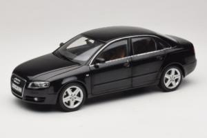 Audi A4 B6 3.2 Quattro Juodas Minichamps 1:18 5010404125 Metalas