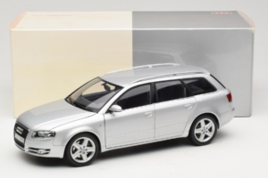 Audi A4 B7 3.2 Quattro Avant Sidabrinis Minichamps 1:18 5010404215 Metalas - nuotrauka 8 iš 8
