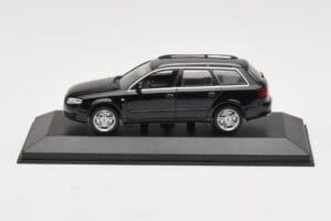Audi A4 B7 Avant Juodas Minichamps 1:43 AUDI008 Metalas