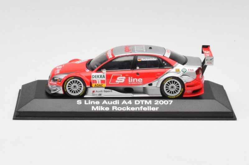 Audi A4 B7 #11 Team Abt M. Rockenfeller DTM 2007 Minichamps 1:43 5020700163 Metalas