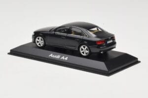 Audi A4 B8 3.2 Quattro Phantom Black Minichamps 1:43 5010704133 Metalas - nuotrauka 3 iš 4