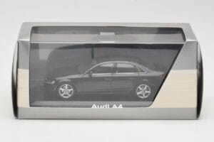 Audi A4 B8 3.2 Quattro Phantom Black Minichamps 1:43 5010704133 Metalas - nuotrauka 4 iš 4