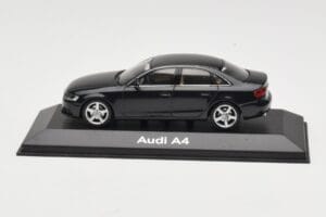 Audi A4 B8 3.2 Quattro Phantom Black Minichamps 1:43 5010704133 Metalas