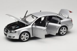 Audi A4 B8 3.2 Quattro Sidabrinis Minichamps 1:18 5010404115 Metalas - nuotrauka 2 iš 8