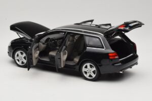 Audi A4 B8 Avant 3.2 Quattro Juodas Minichamps 1:18 5010404225 Metalas - nuotrauka 5 iš 8