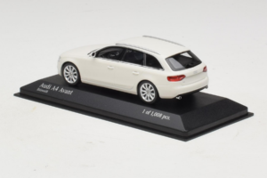 Audi A4 B8 Avant Baltas Minichamps 1:43 410011010 Metalas - nuotrauka 3 iš 5