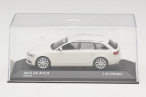 Audi A4 B8 Avant Baltas Minichamps 1:43 410011010 Metalas - nuotrauka 4 iš 5