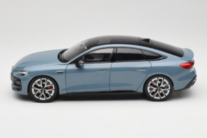Audi A5L Sportback Pilkšvai Mėlynas OEM 1:18 ZAM60004B Metalas - nuotrauka 4 iš 8