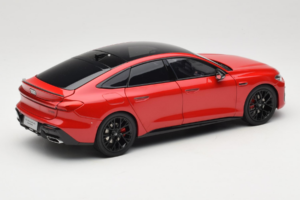 Audi A5L Sportback Raudonas OEM 1:18 ZAM60004A Metalas - nuotrauka 3 iš 8