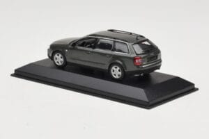 Audi A6 C5 Avant Tamsiai Pilkas Minichamps 1:43 AUDI006 Metalas - nuotrauka 3 iš 4
