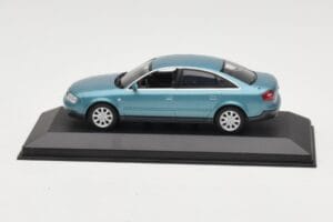 Audi A6 C5 Šviesiai Mėlynas Minichamps 1:43 AUDI004 Metalas