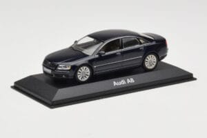 Audi A8 D3 Blue Metallic Light Interior Minichamps 1:43 20000001386003 Metalas - nuotrauka 2 iš 4