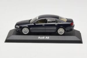 Audi A8 D3 Blue Metallic Light Interior Minichamps 1:43 20000001386003 Metalas